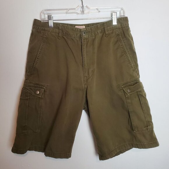 LEVI'S 32‎ Army Green Cargo Shorts Snap pockets 100% cotton - Picture 6 of 8